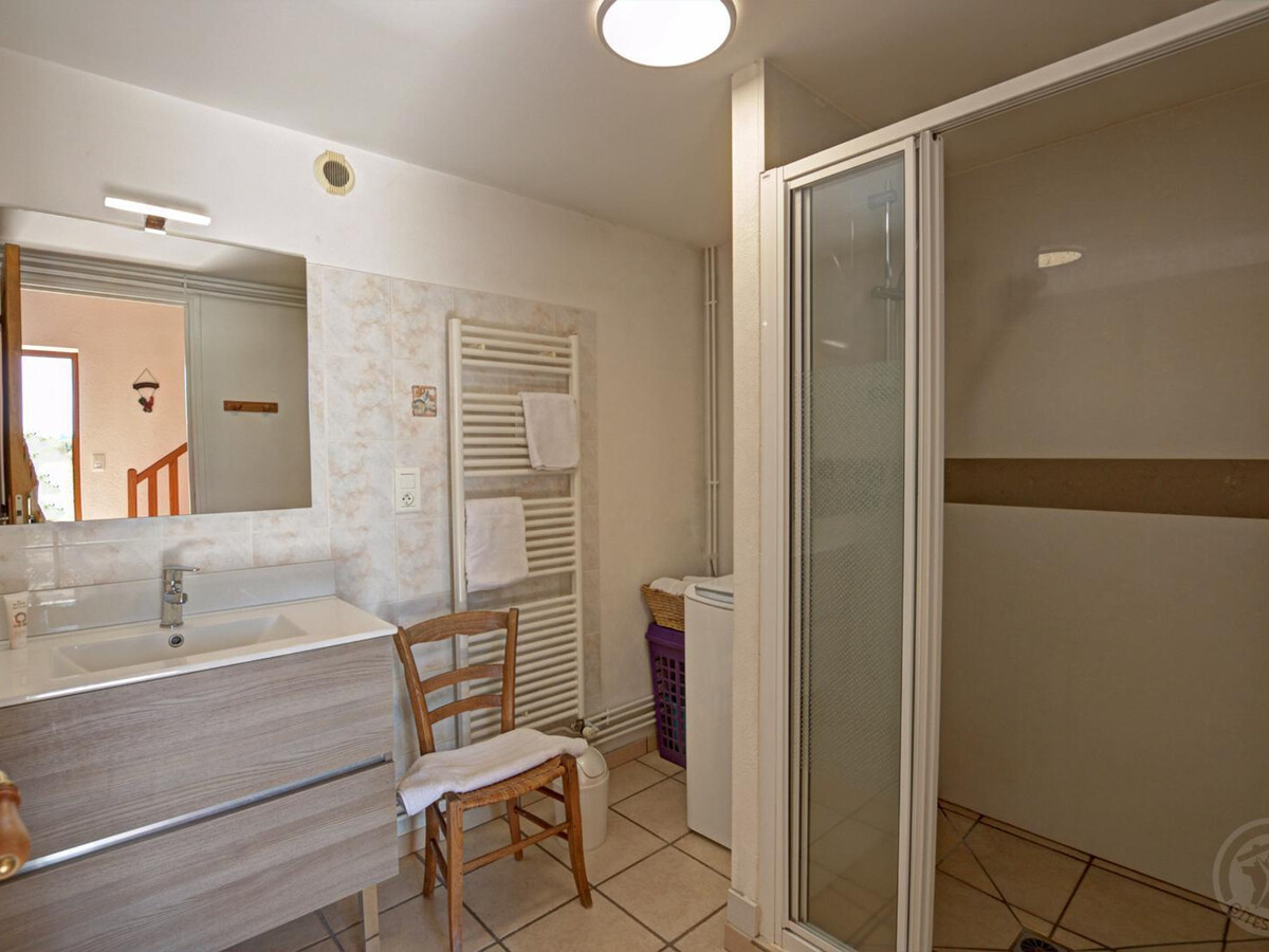 Gîte 4 pers aux Salles, terrain 200m² et accès randos directes - Photo 9