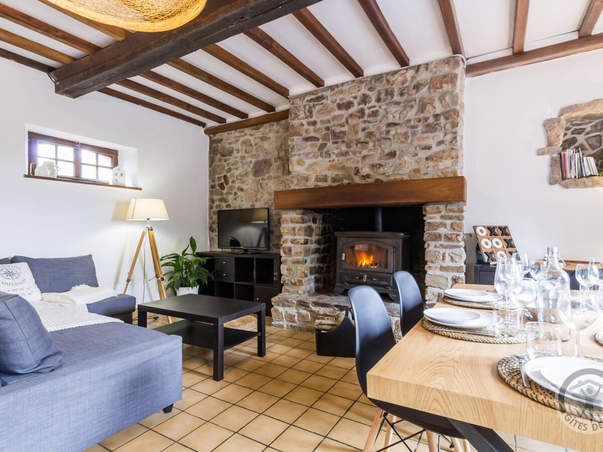 Gîte familial avec poêle à bois, jardin et vélos à Montpinchon - Photo 2