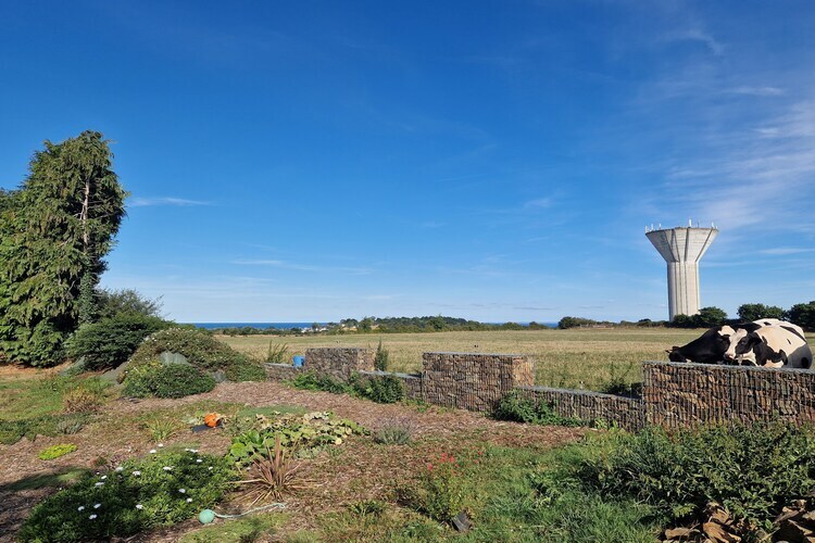 Maison plain-pied éco-conçue, jardin 3000 m², vue mer - Photo 18