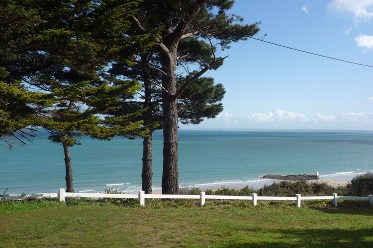 Maison plain-pied éco-conçue, jardin 3000 m², vue mer - Photo 21