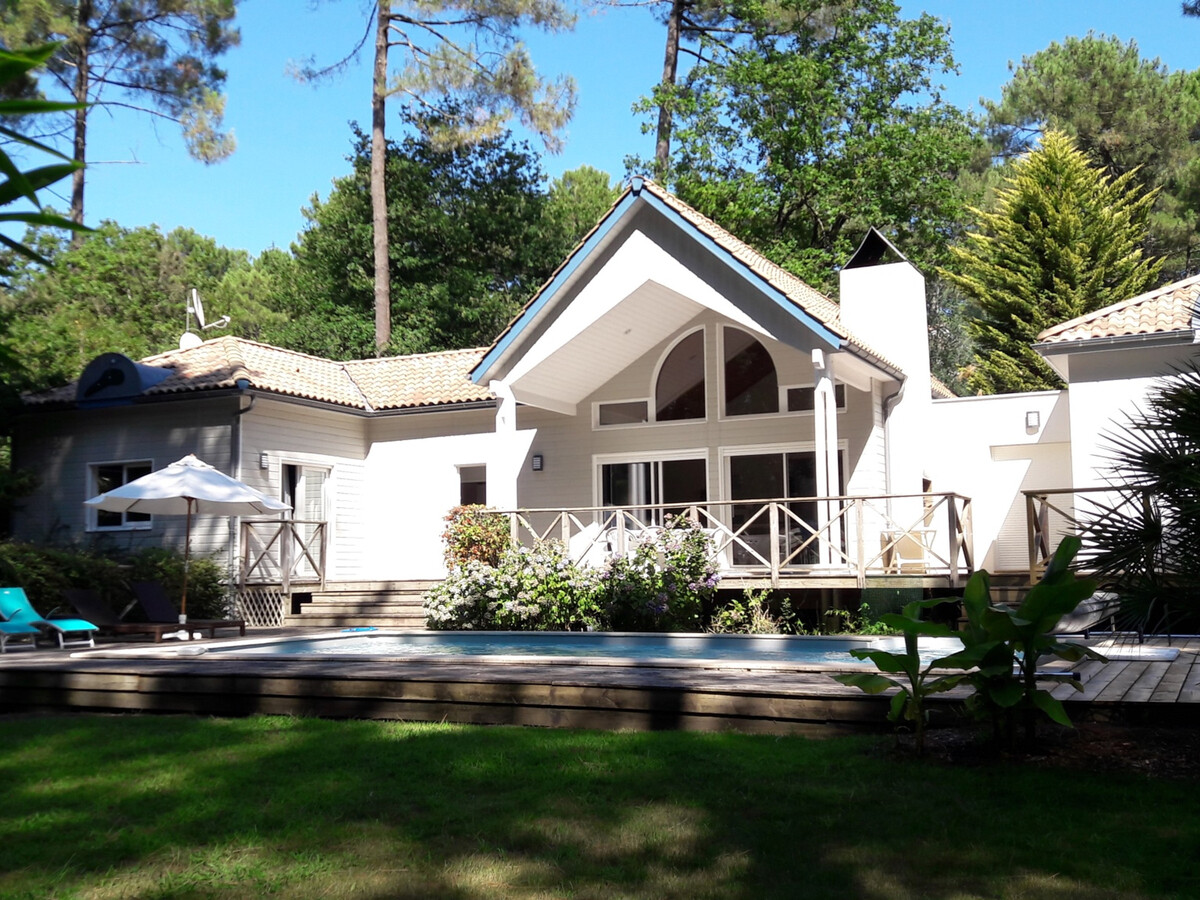 Villa 3 chambres, piscine 9x4,5m et jardin 1300m² à Biscarrosse - Photo 1