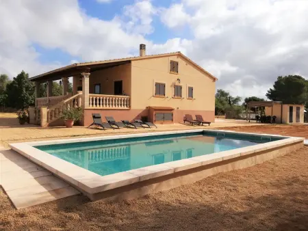 Location villa à Llucmajor, Maison de campagne avec piscine, clim, Wi-Fi à Llucmajor