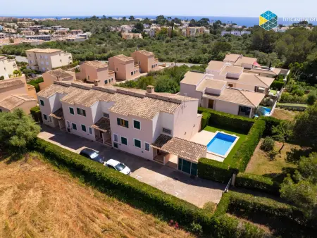 Location maison à Manacor, Maison de vacances spacieuse avec piscine, à deux pas de Cala Anguila et Cala Mendia!