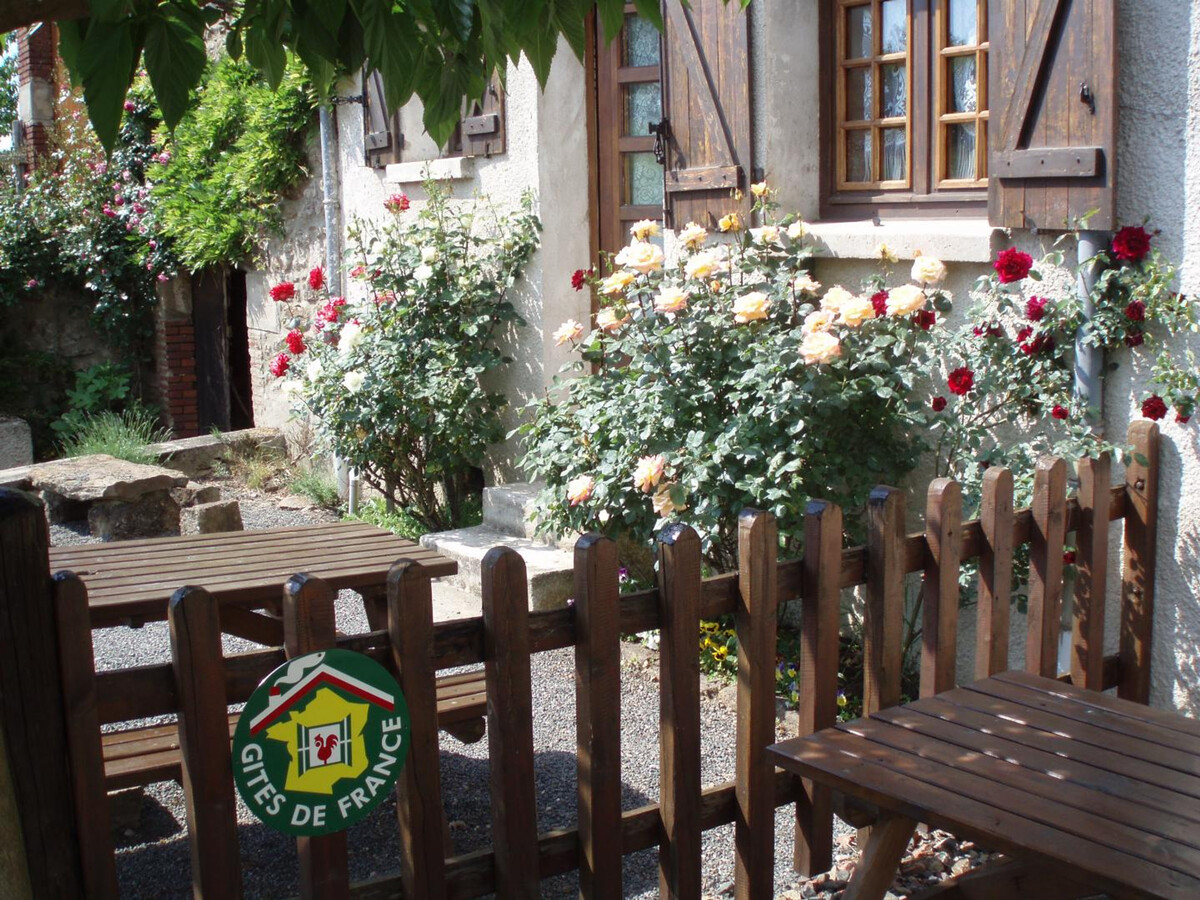 Gîte en ferme XIXe siècle aux portes des Monts du Pilat - Photo 12
