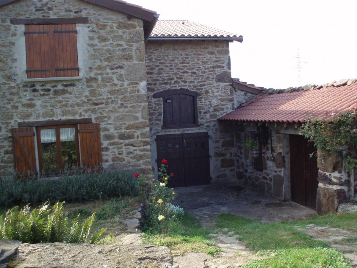 Gîte en ferme XIXe siècle aux portes des Monts du Pilat - Photo 14