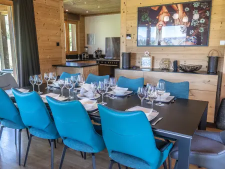 Lodge Mezenc 10 pers. : spa, piscine et aire de jeux : photo 3