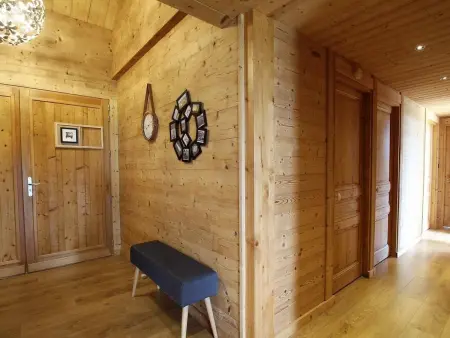 Lodge Mezenc 10 pers. : spa, piscine et aire de jeux : photo 7