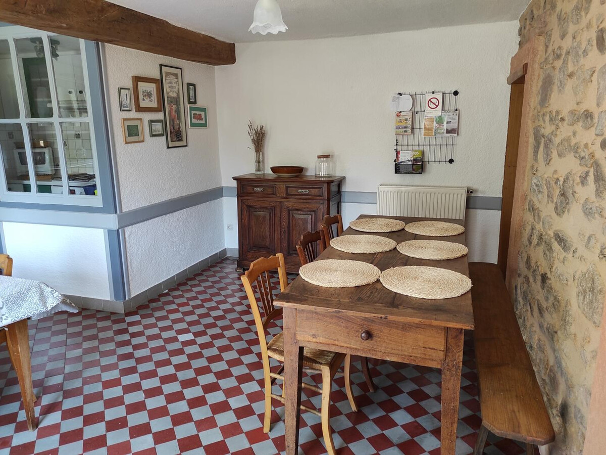 Gîte 132 m² avec piscine et jardin à Renaison - Photo 4