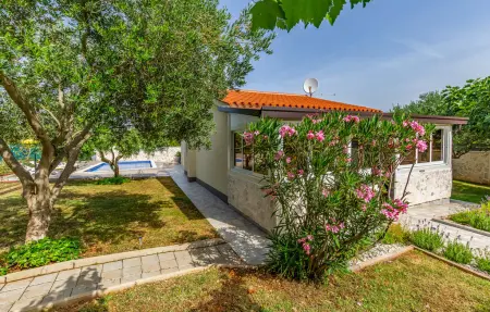 Location Maison 4 personnes à Pomer - Photo 10