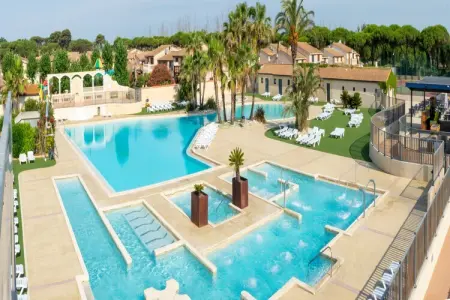Domaine Les Tamaris et Les Portes du Soleil Portiragnes // Maison confort 3 chambres 7 pers, Magnifique hôtel à Portiragnes près de la plage - Photo 1