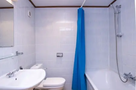 Domaine Les Tamaris et Les Portes du Soleil Portiragnes // Maison confort 3 chambres 7 pers, Magnifique hôtel à Portiragnes près de la plage - Photo 8
