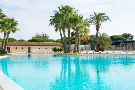 Domaine Les Tamaris et Les Portes du Soleil Portiragnes // Maison confort 3 chambres 7 pers, Magnifique hôtel à Portiragnes près de la plage - Photo 10