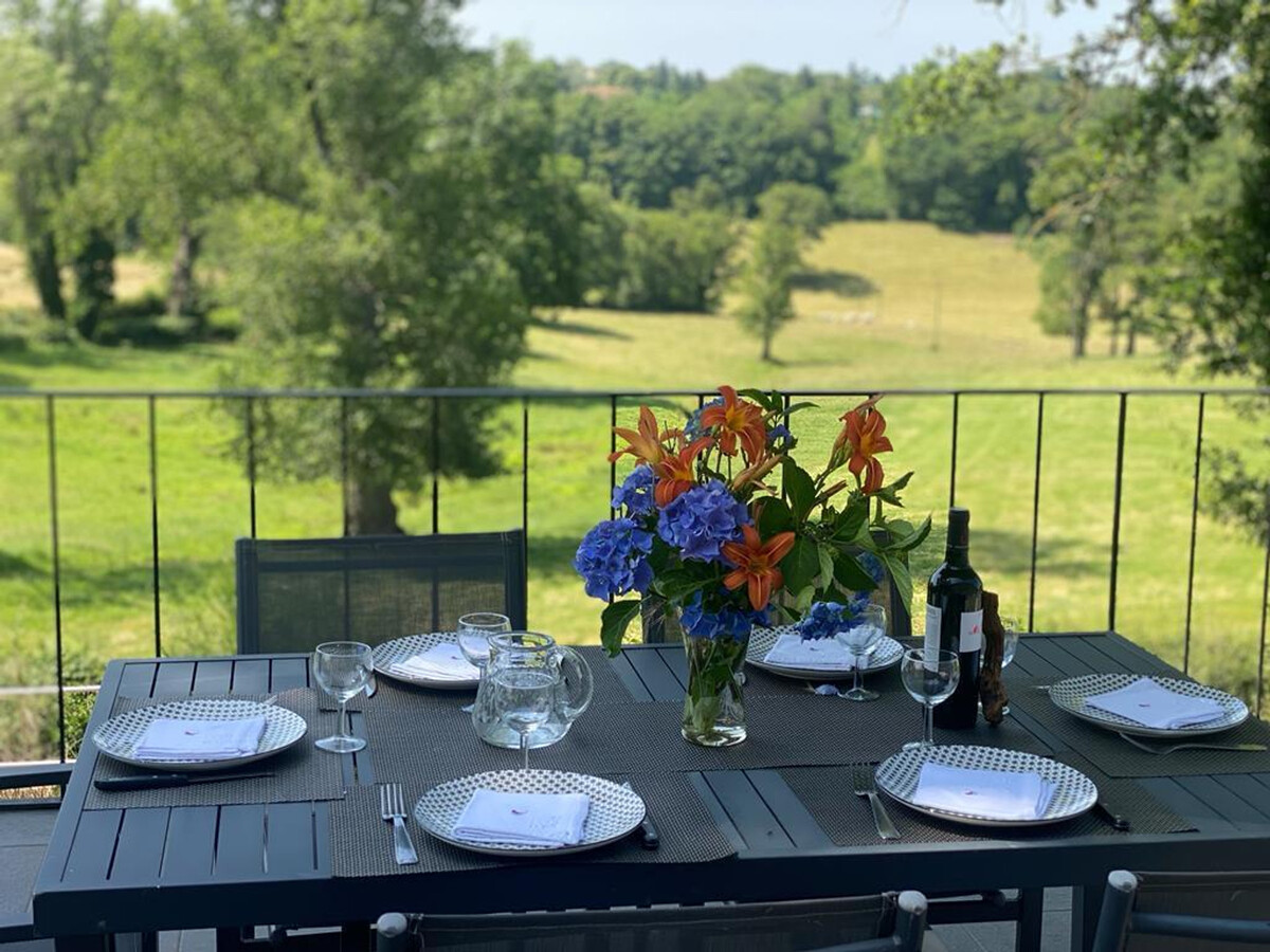 Gîte rural rénové, 6 pers., terrasse 35 m² à Marcillat - Photo 2