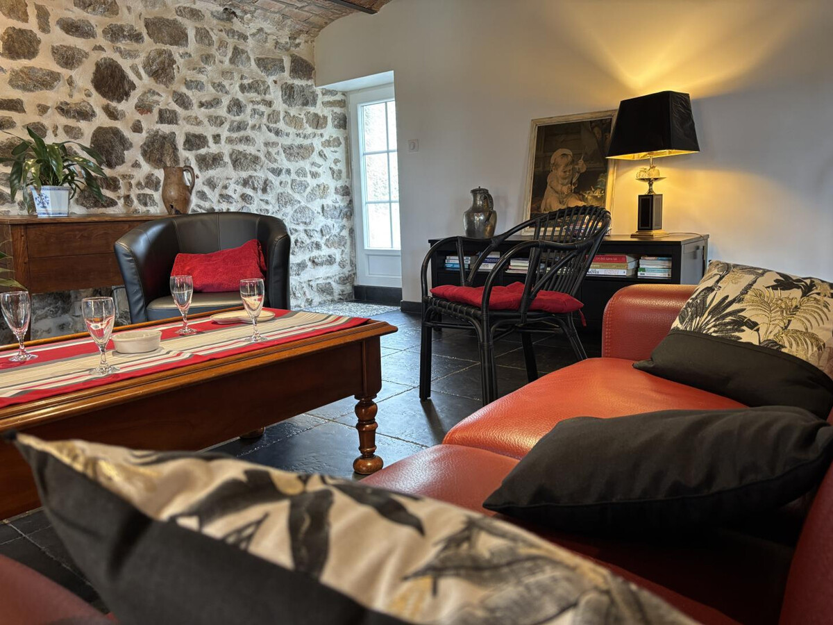 Gîte rural rénové, 6 pers., terrasse 35 m² à Marcillat - Photo 10