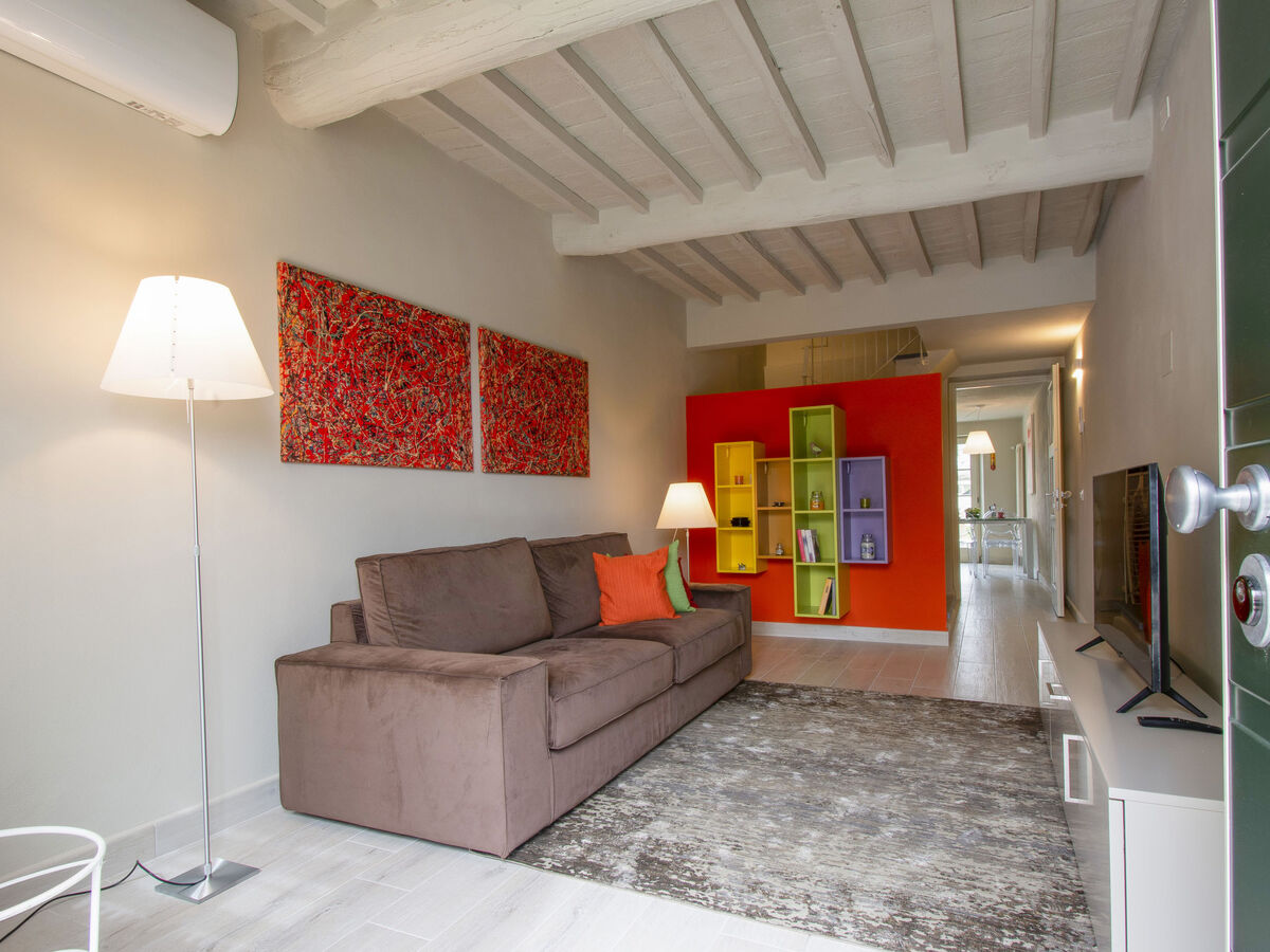 Maison Glicine à Lucca : 3 chambres, piscine commune - Photo 1