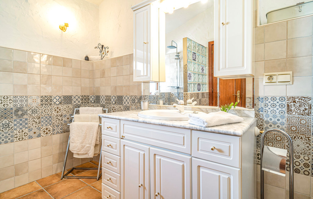 Maison rustique 100m² avec piscine privée à Cajiz - Photo 23