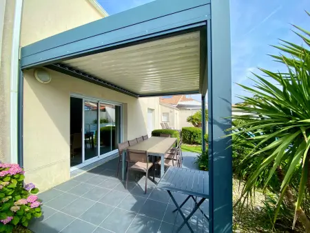 Villa familiale avec piscine privée chauffée, 800m plage, WiFi - Photo 3