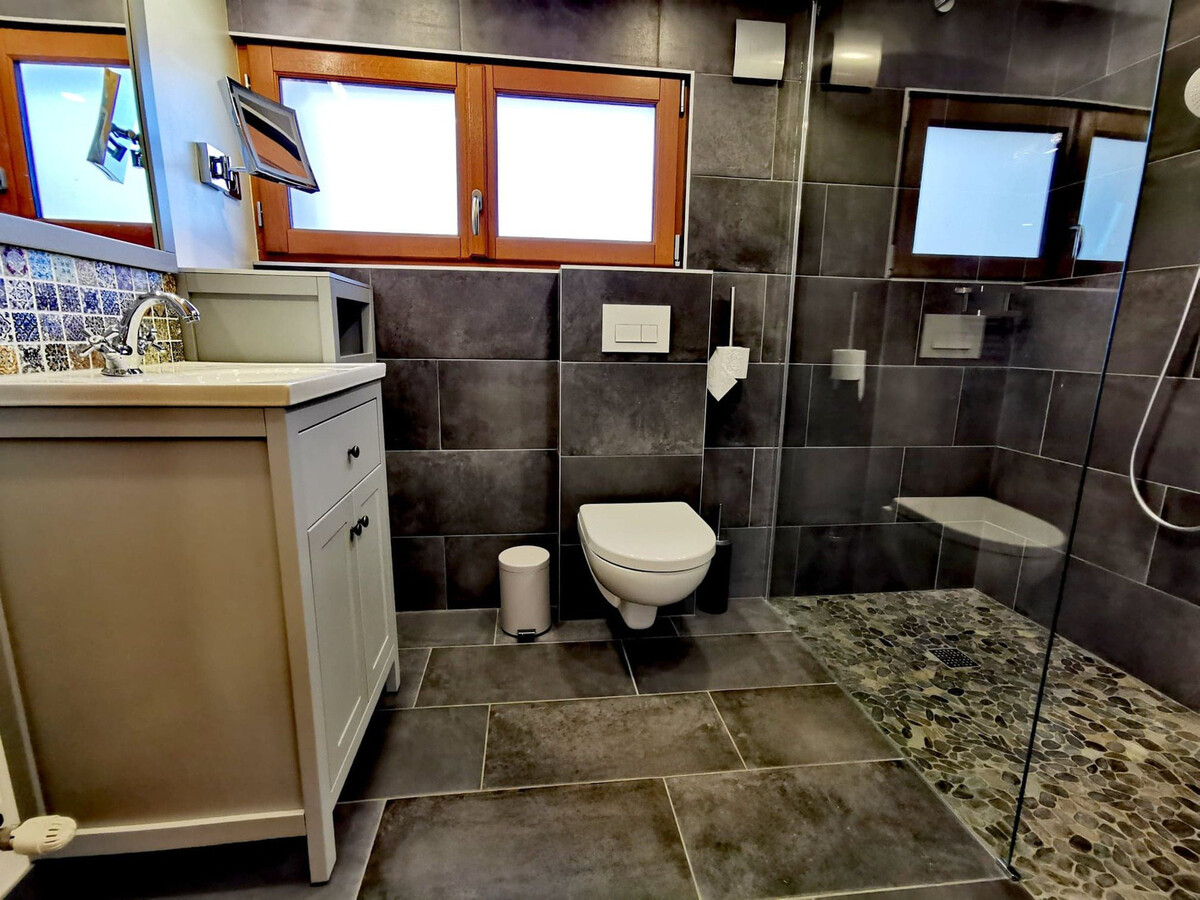 Chalet La Silène, 8 pers., cheminée et balcon sud-ouest - Photo 11
