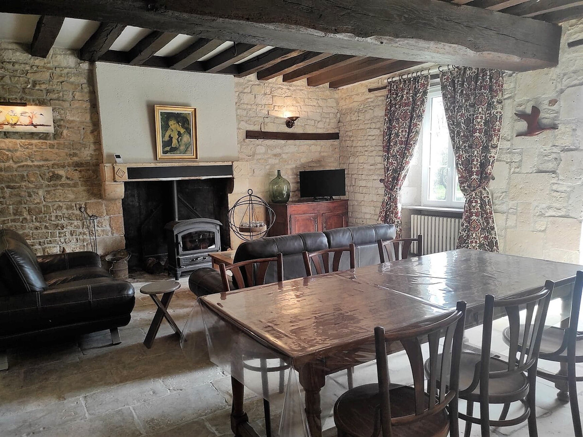 Gîte 6 pers. au moulin du 15e siècle, rivière et pêche - Photo 1