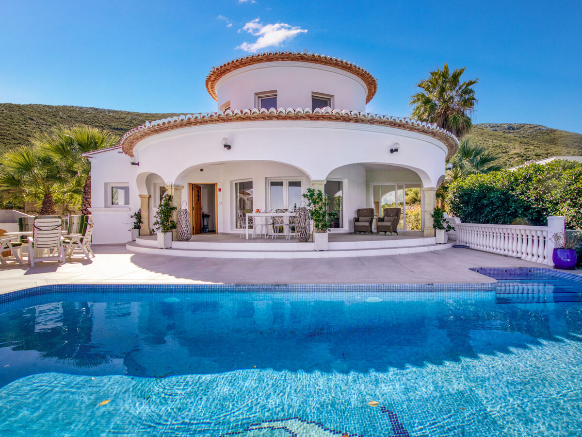 Villa Bonheur – 280 m² avec vue mer et piscine à Jávea - Photo 1