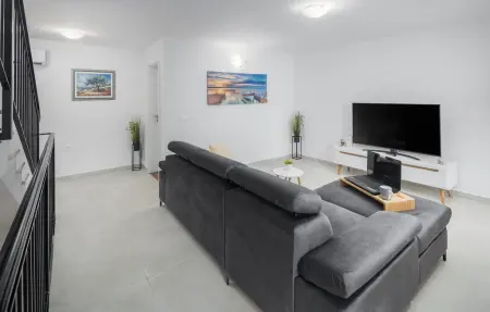 Location Maison 5 personnes à Visnjan - Photo 2