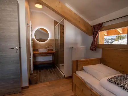 Chalet 5 pièces avec sauna et jardin clos à Valloire : photo 13