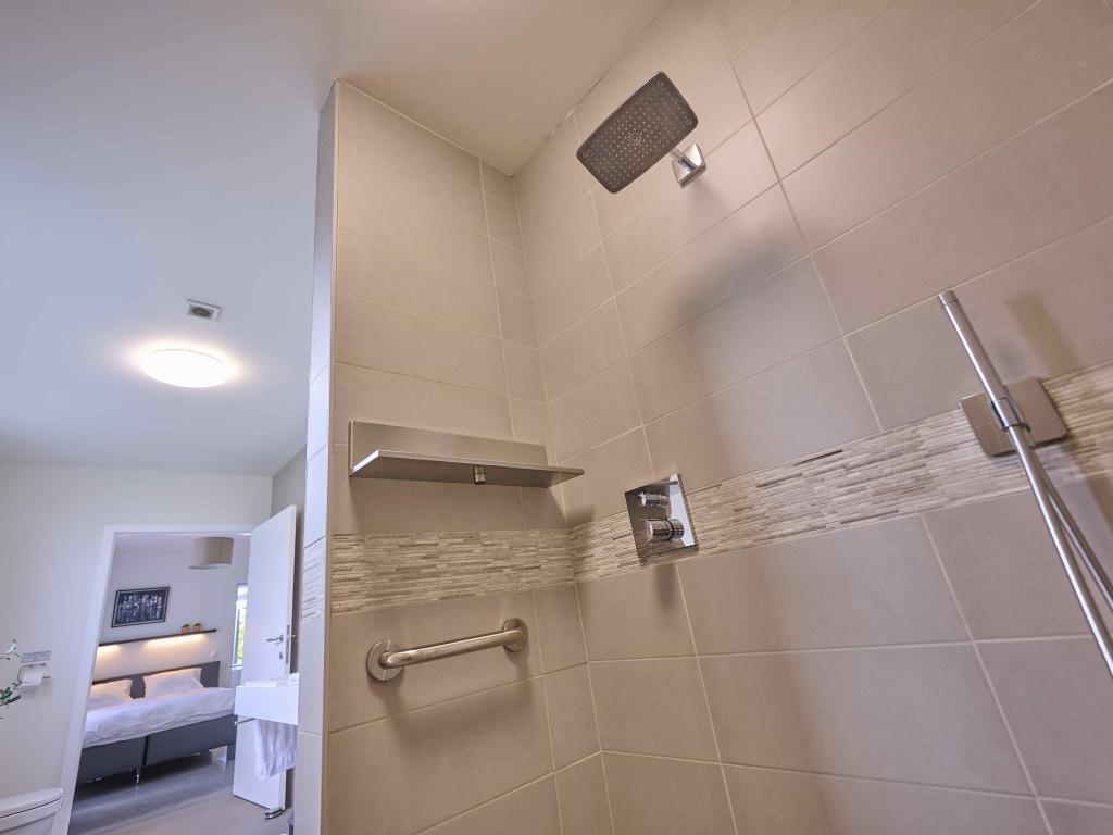 Maison Oscar – 8 pers, piscine privée à Tongeren - Photo 39