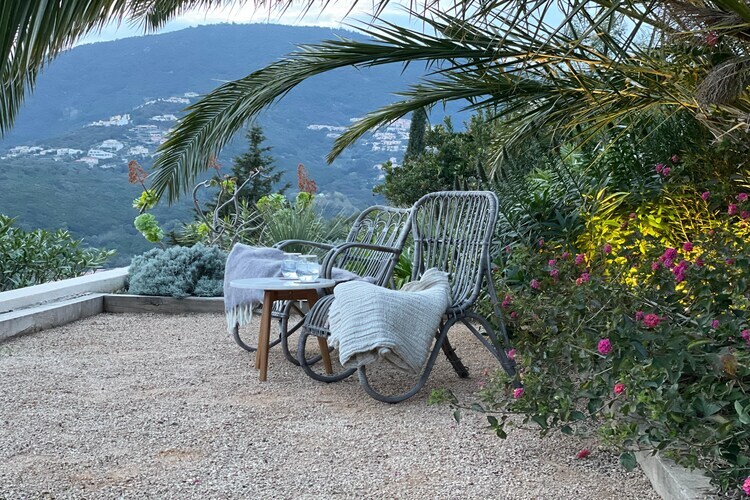 Villa Balou à Cavalaire : 5 chambres, piscine et vue mer - Photo 24