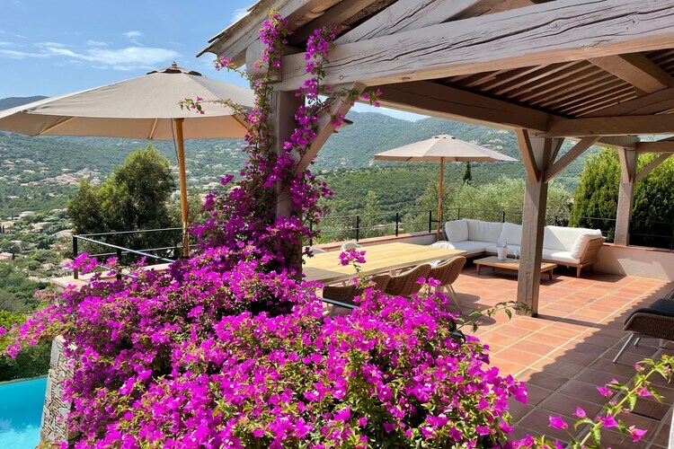 Villa Balou à Cavalaire : 5 chambres, piscine et vue mer - Photo 25
