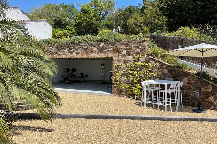 Villa Balou à Cavalaire : 5 chambres, piscine et vue mer - Photo 29