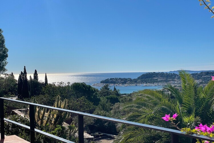 Villa Balou à Cavalaire : 5 chambres, piscine et vue mer - Photo 31
