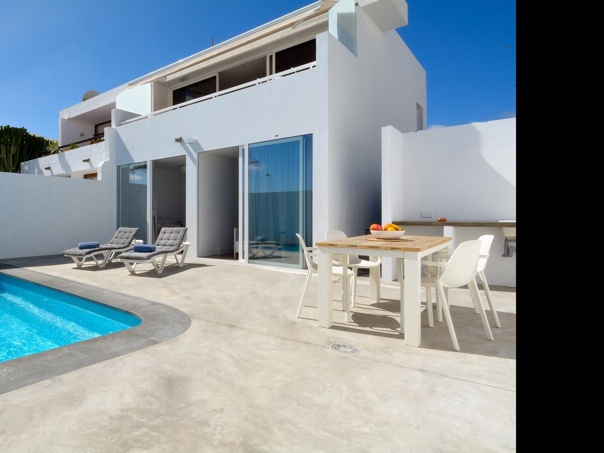 Villa Sunrise à Puerto del Carmen, piscine privée - Photo 1
