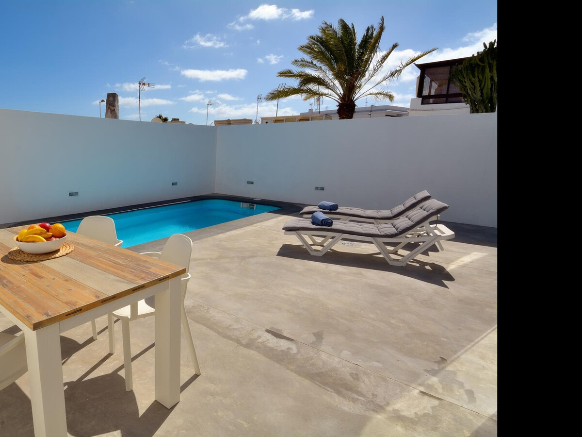 Villa Sunrise à Puerto del Carmen, piscine privée - Photo 5