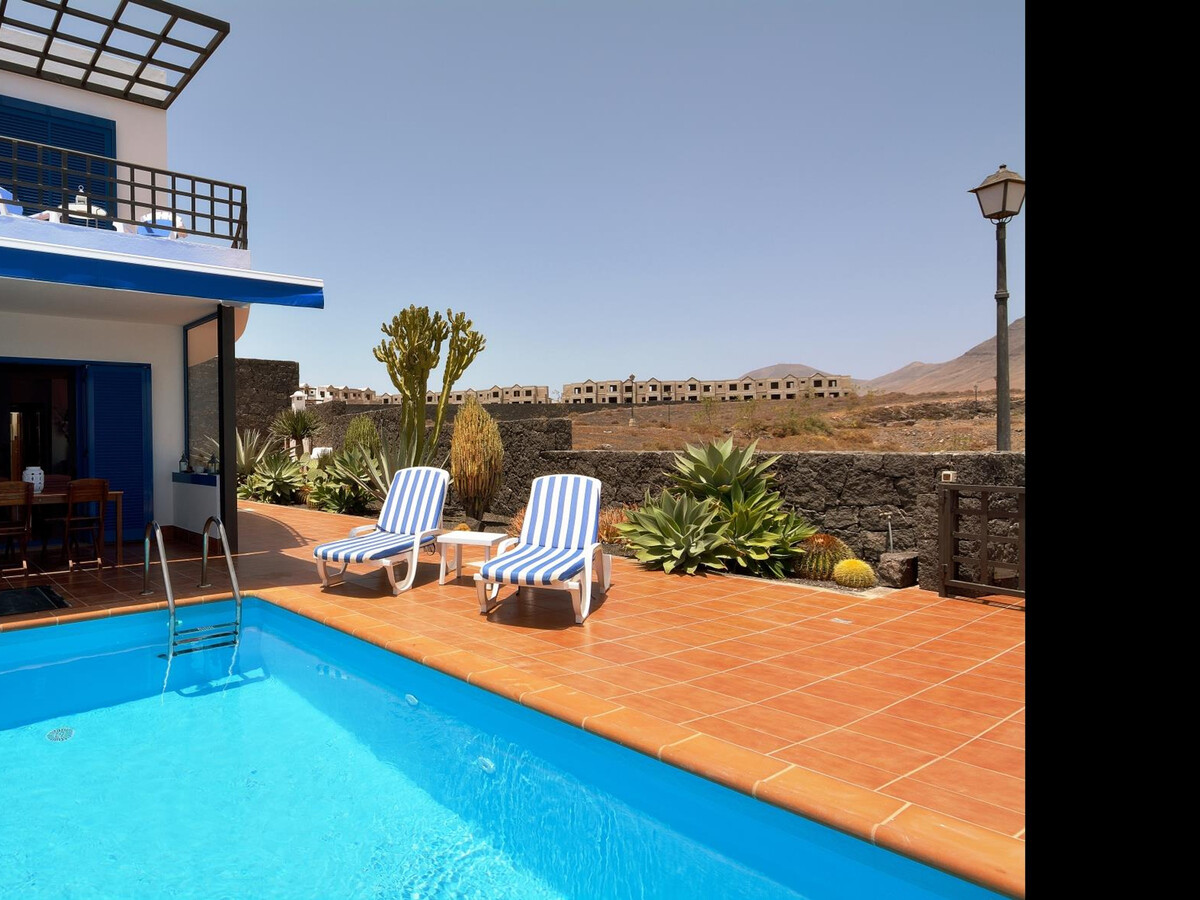 Villa Praia Lanzarote : piscine privée, 2 ch, 3 sdb - Photo 2