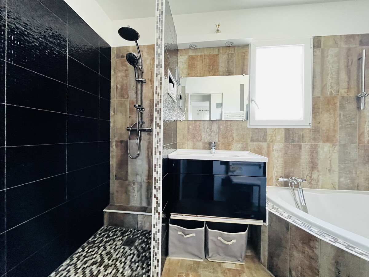 Maison 3 chambres + mezzanine, jardin clos, parking aux Sables-d'Olonne - Photo 12