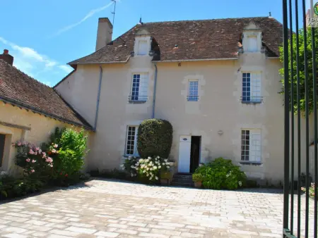 Gîte de Charme pour 15 Pers avec Jardin Privatif, à 12 km de La Roche-Posay - Photo 1