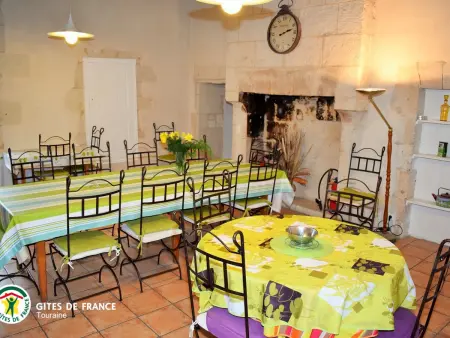 Gîte de Charme pour 15 Pers avec Jardin Privatif, à 12 km de La Roche-Posay - Photo 4