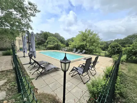Gîte 5 chambres avec piscine privée, 10 personnes : photo 12