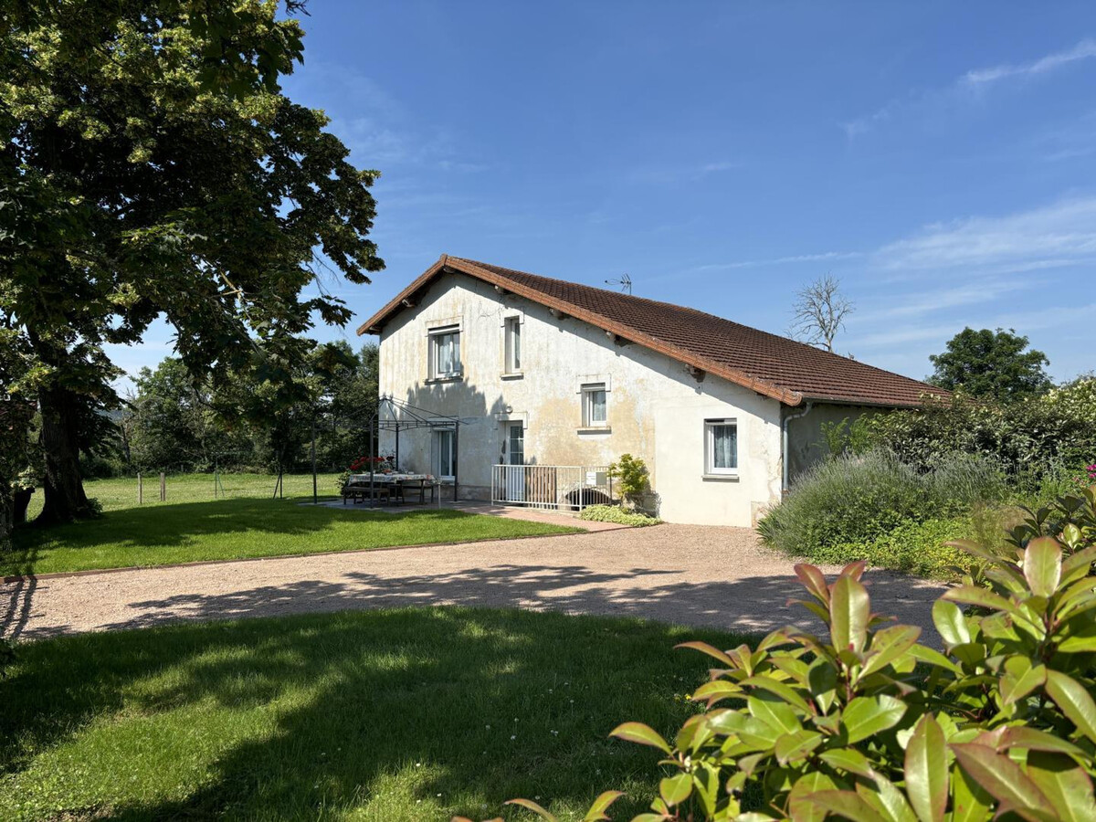 Le Réal, gîte rural avec étangs et chevaux à Montaiguët - Photo 1