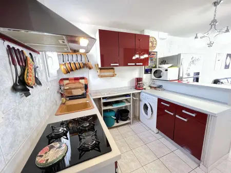 Maison climatisée avec parking et terrasses, 2 chambres, quartier calme - Photo 2