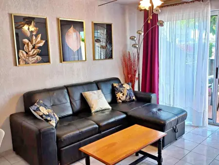 Maison climatisée avec parking et terrasses, 2 chambres, quartier calme - Photo 7