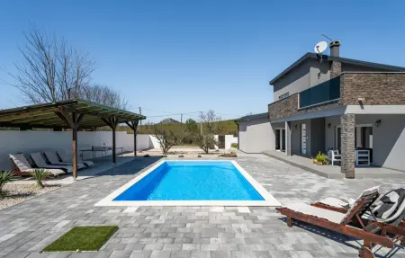 Location maison à Stankovci