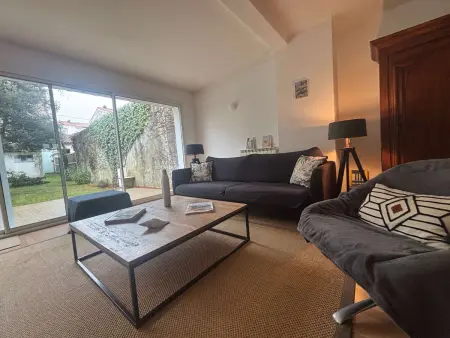 Location maison à Royan, Maison pour 7 au cœur de Royan, jardin clos, proche plage et centre-ville, Wifi inclus