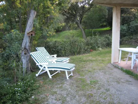 Location appartement à Cavalaire sur Mer, Charmant T3 avec Terrasse et Jardin, Quartier Super Cavalaire, Parking Inclus