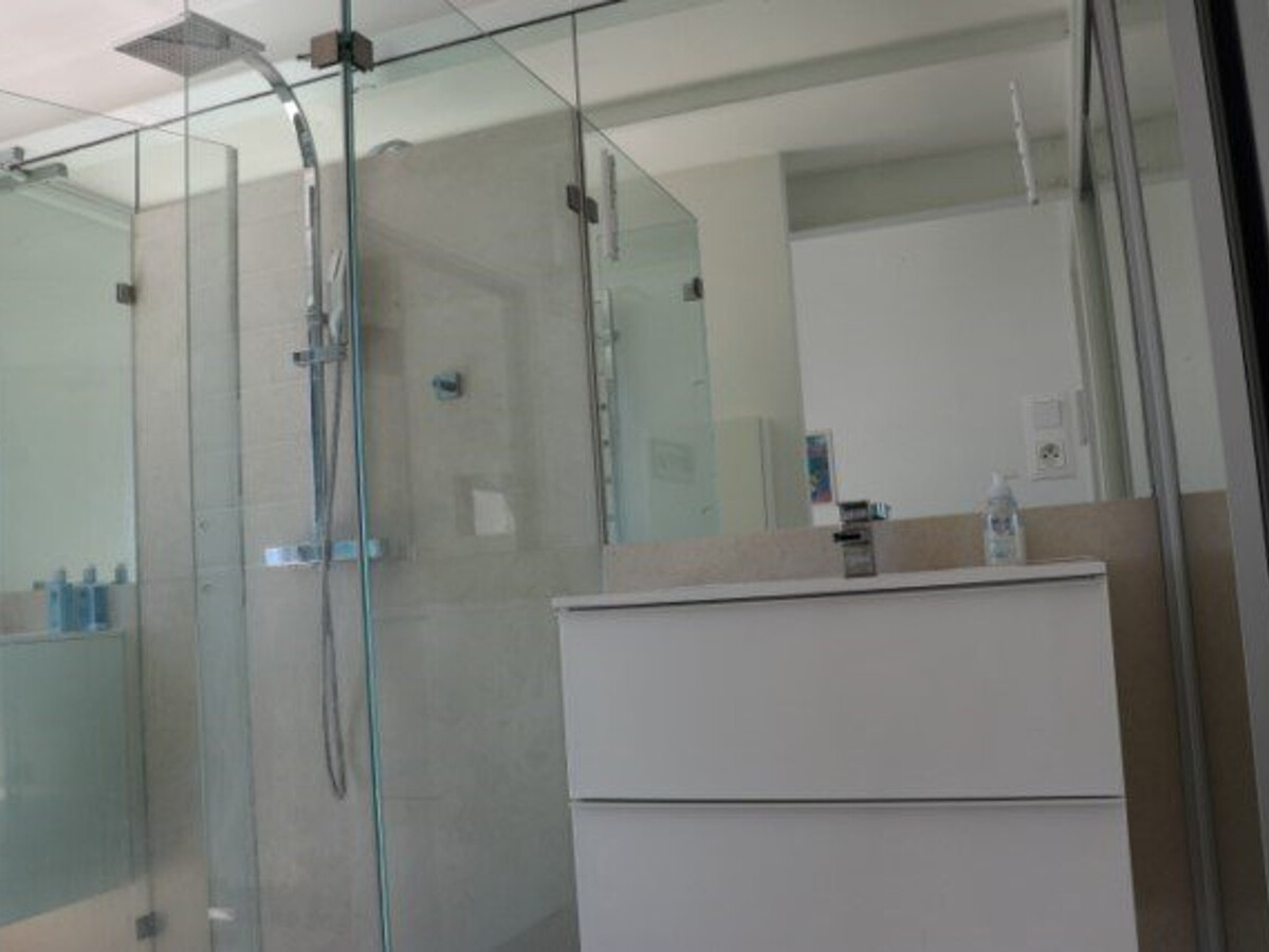 Villa moderne 84 m² avec piscine et vue mer panoramique - Photo 13