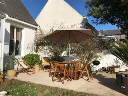 Maison avec jardin 1000m² à Le Palais, animaux bienvenus - Photo 1