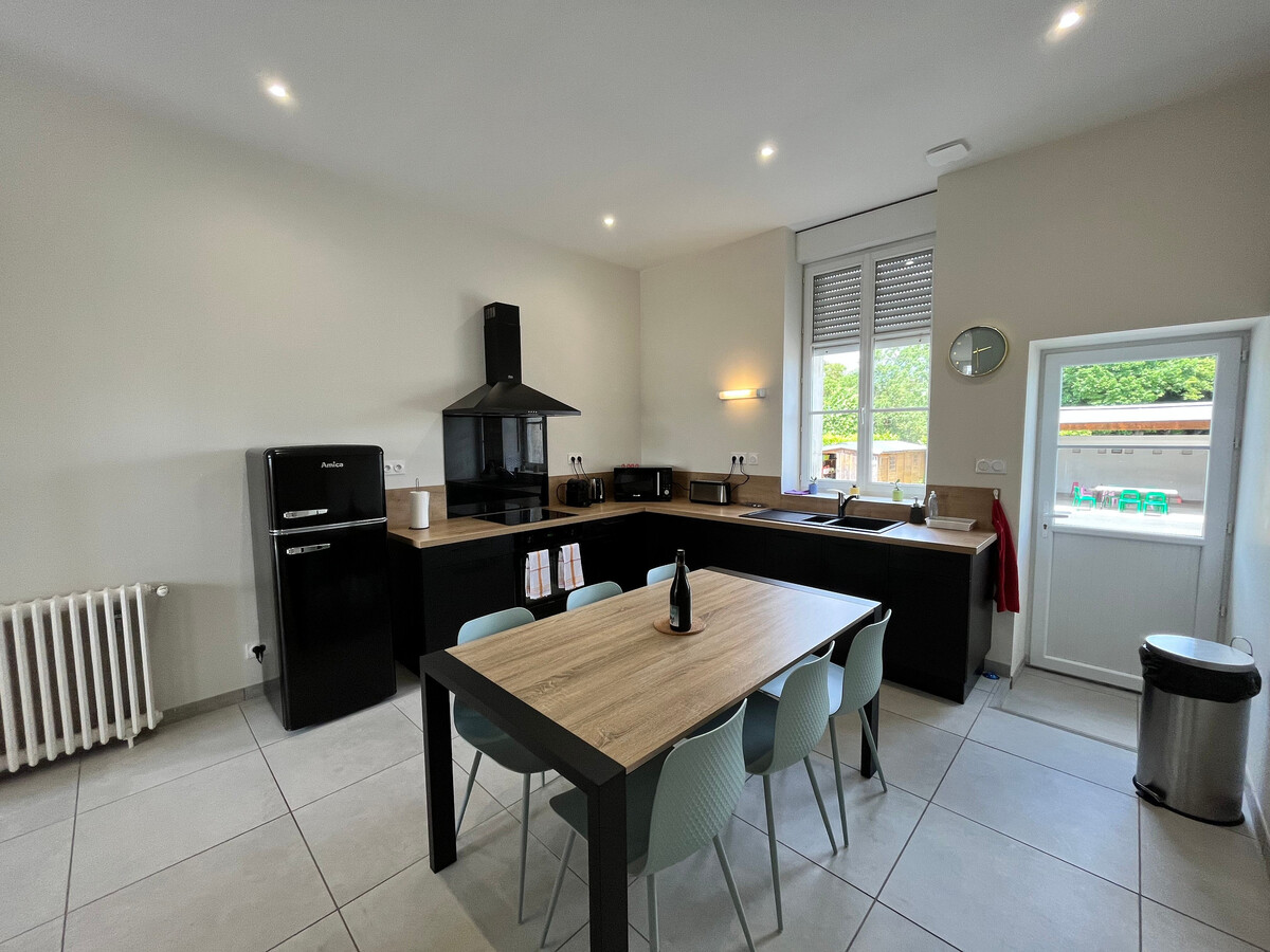 Gîte école rénovée, 3 chambres, terrasse à Paudy - Photo 3