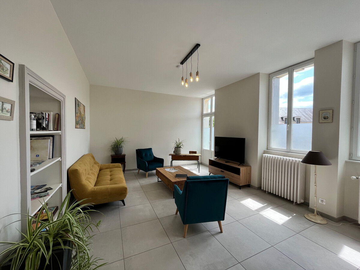 Gîte école rénovée, 3 chambres, terrasse à Paudy - Photo 9