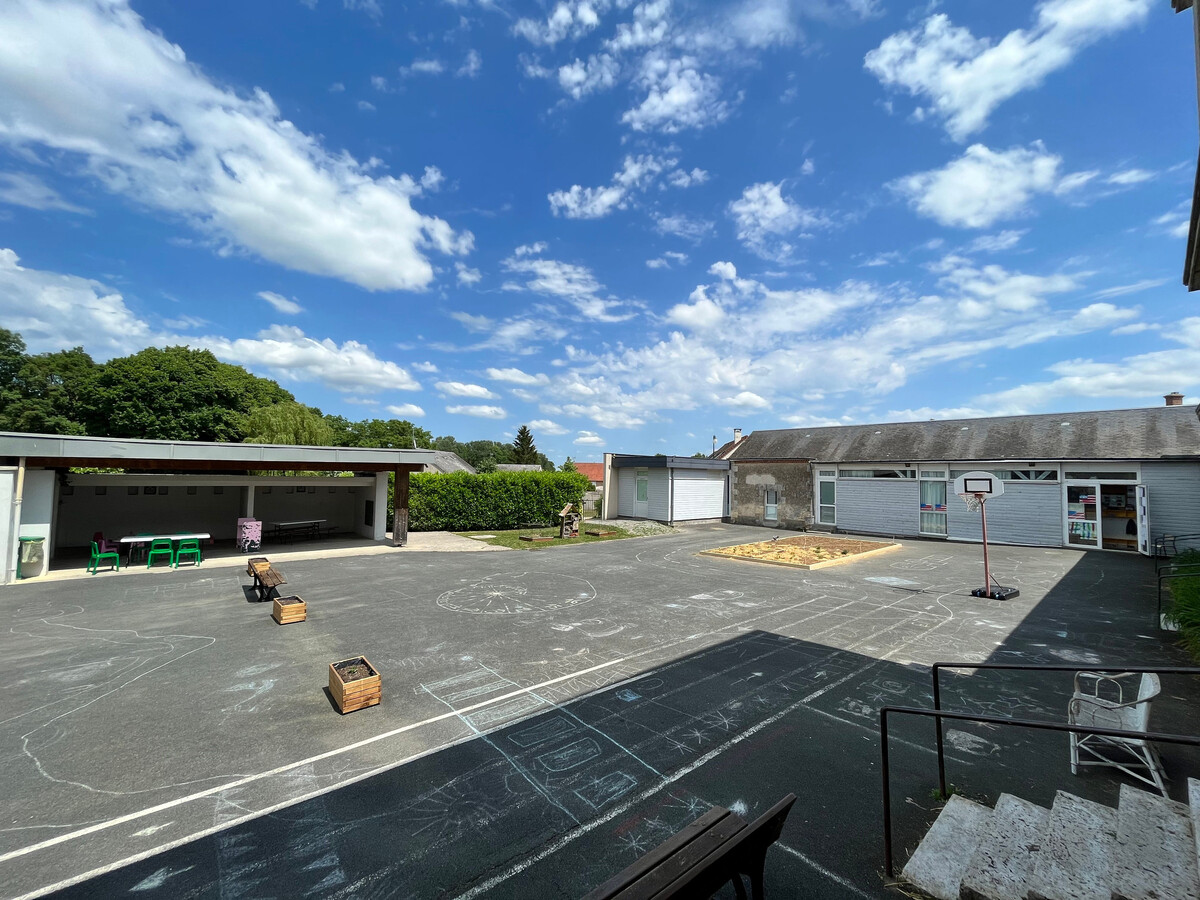 Gîte école rénovée, 3 chambres, terrasse à Paudy - Photo 14