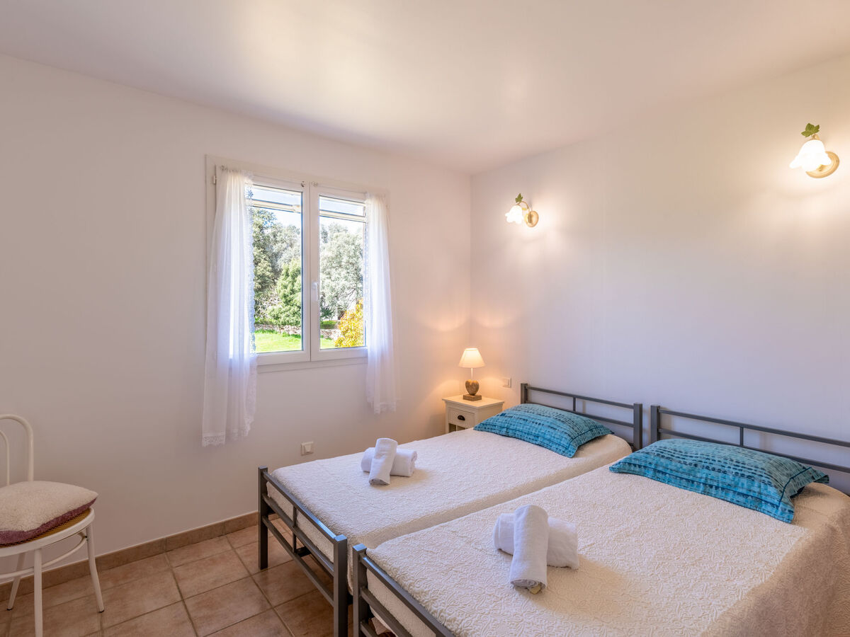 Villa Les Rosiers, 2 chambres avec terrasse à Porto Vecchio - Photo 14